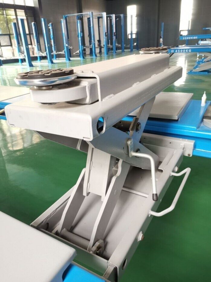 EVO-50 4 statņu pacēlājs 5000 kg riteņu ģeometrijai EVOLUTION/400V